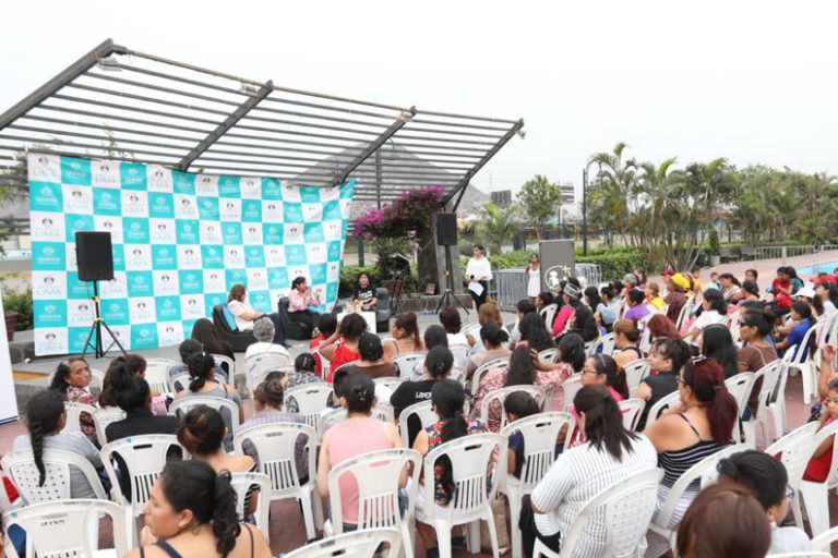 Día de la Mujer: Foro en el Parque de la Muralla