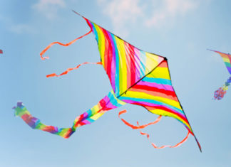 Domingo de cometas en el Club Zonal Sinchi Roca Domingo de Cometas en el Club Zonal Sinchi Roca