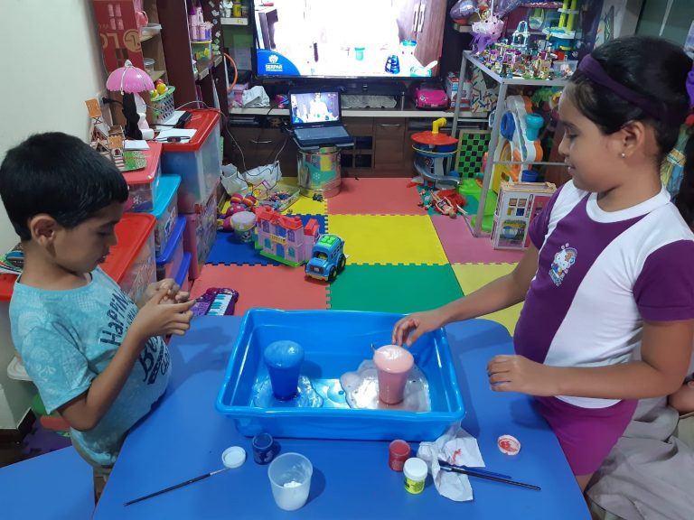 ¡Vacantes disponibles! Más de 250 personas inscritas en nuestras escuelas virtuales