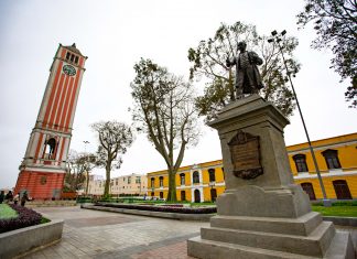 Parque Universitario luce pileta y monumentos restaurados