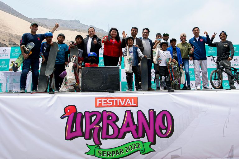 Primer Festival Urbano en skatepark del club zonal Cahuide de Ate