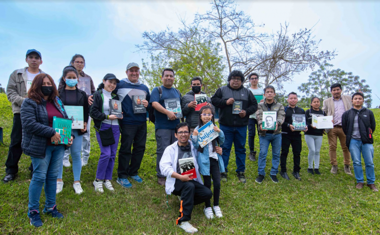 Semana de la Biblioteca Escolar: se realizó conversatorio de lectura con presencia de reconocido historiador y youtuber, Merlín Chambi