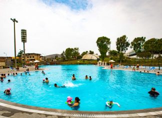 4 clubes zonales donde puedes darte un piscinazo a costo social