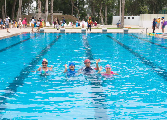 Escuela de natación en 7 clubes zonales