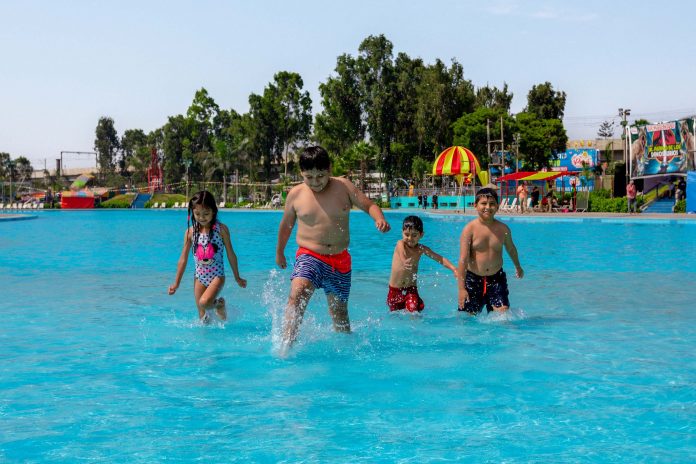 Piscina recreativa del club zonal Huiracocha