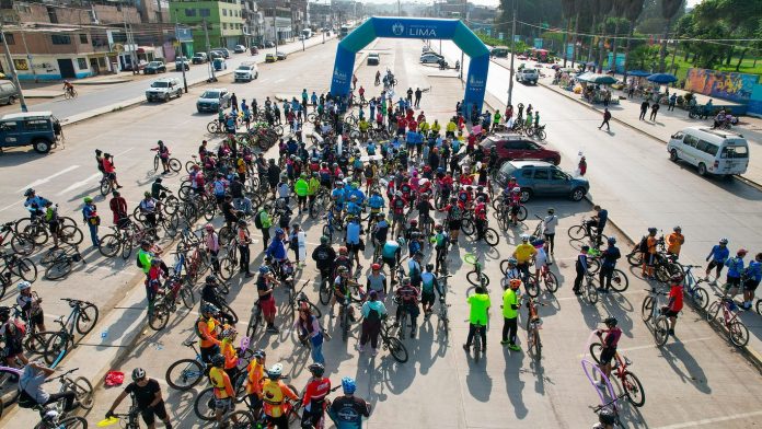Ciclistas vinieron de todas partes de Lima
