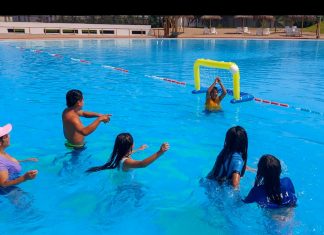 Disfruta de las actividades acuáticas en la playa urbana Wiracocha Water polo