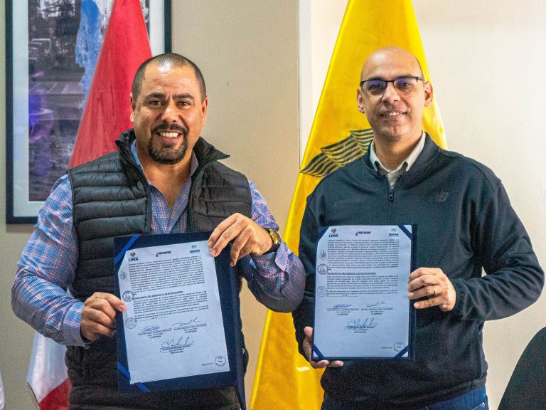 SERPAR firmó convenio con empresa NETAFIM para mejorar el sistema de riego en los clubes y parques metropolitanos
